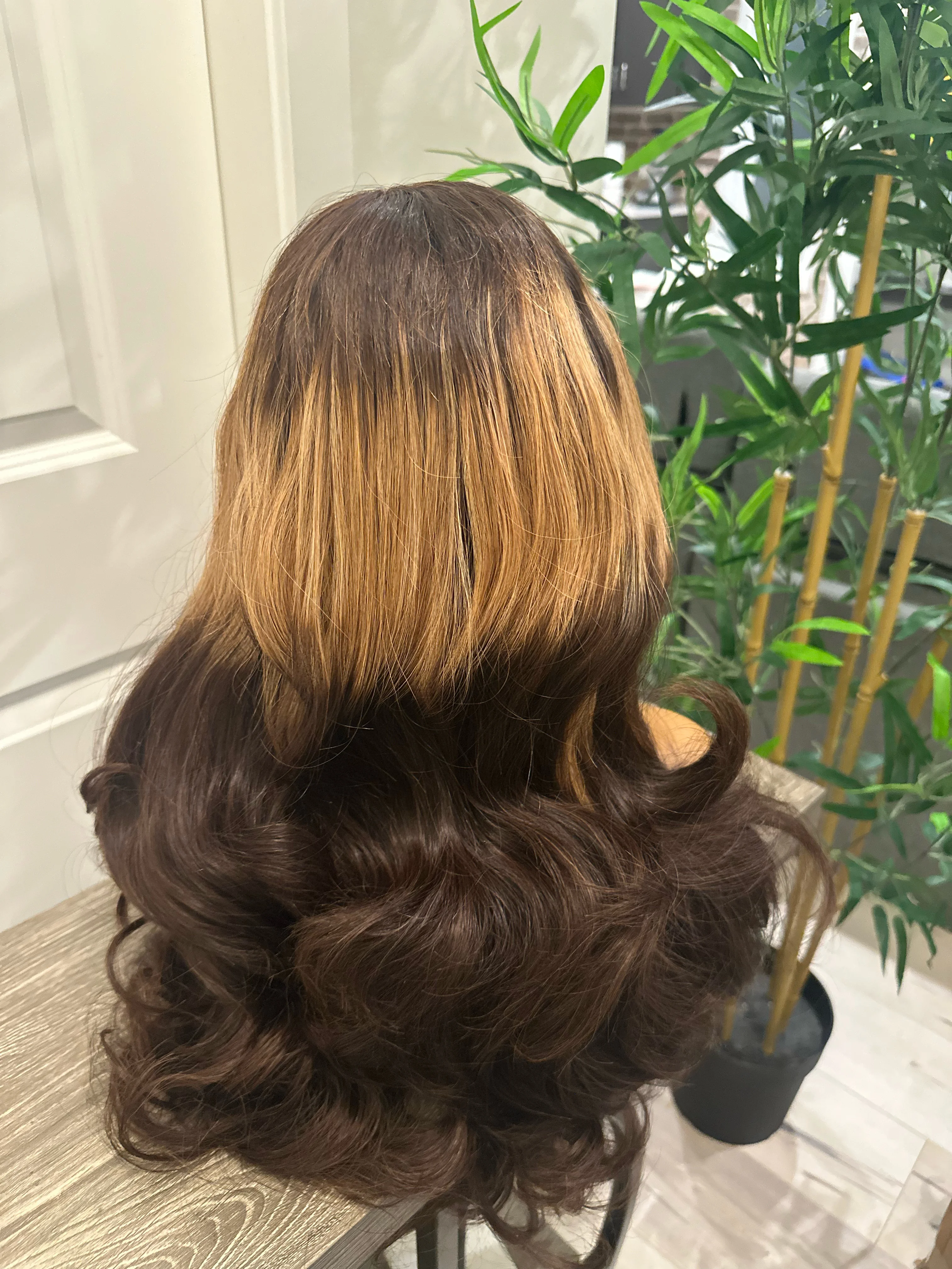 Donor  quality ombré Gold 3 tone wavy wig