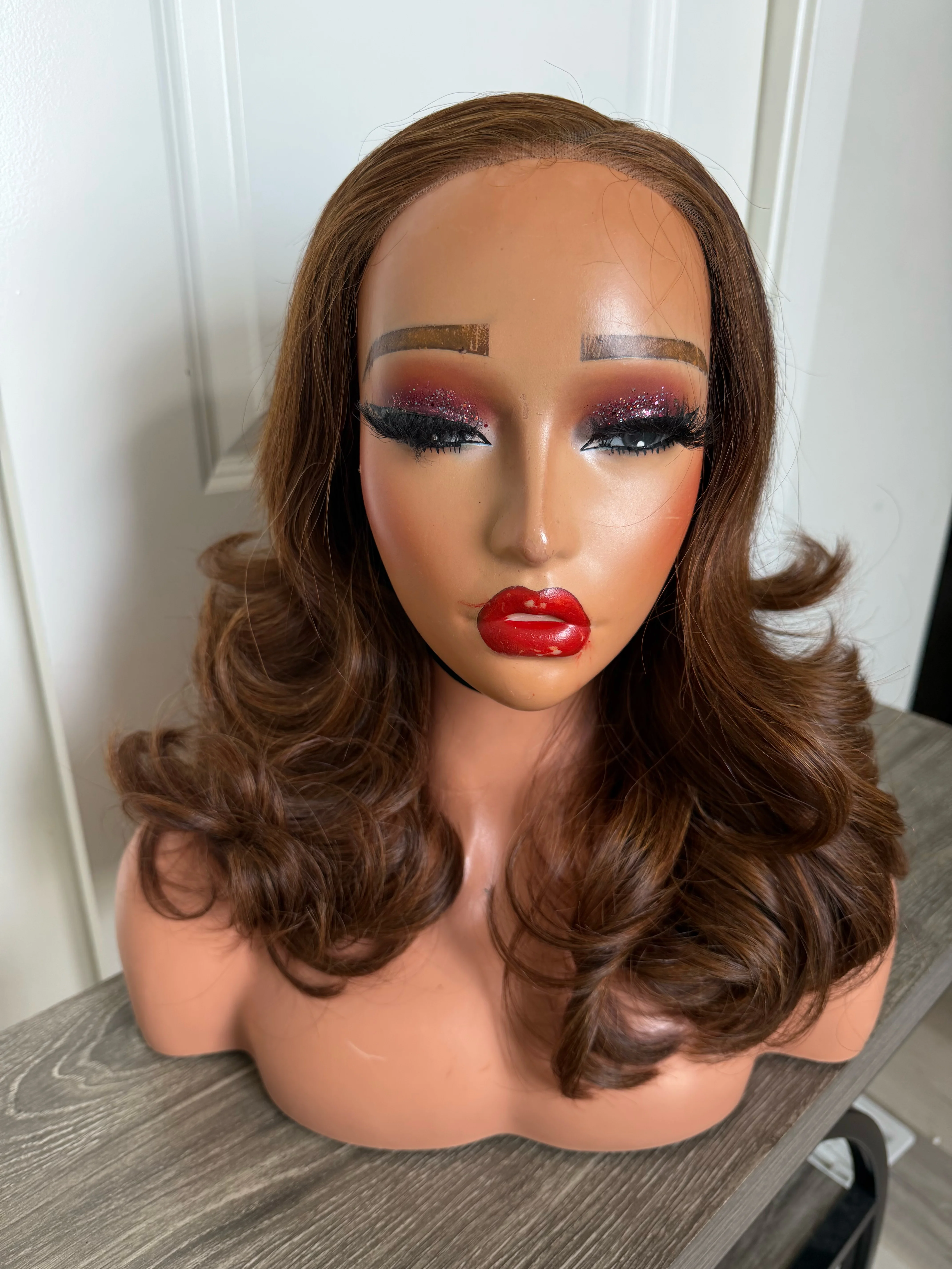 Donor  quality brown wavy wig