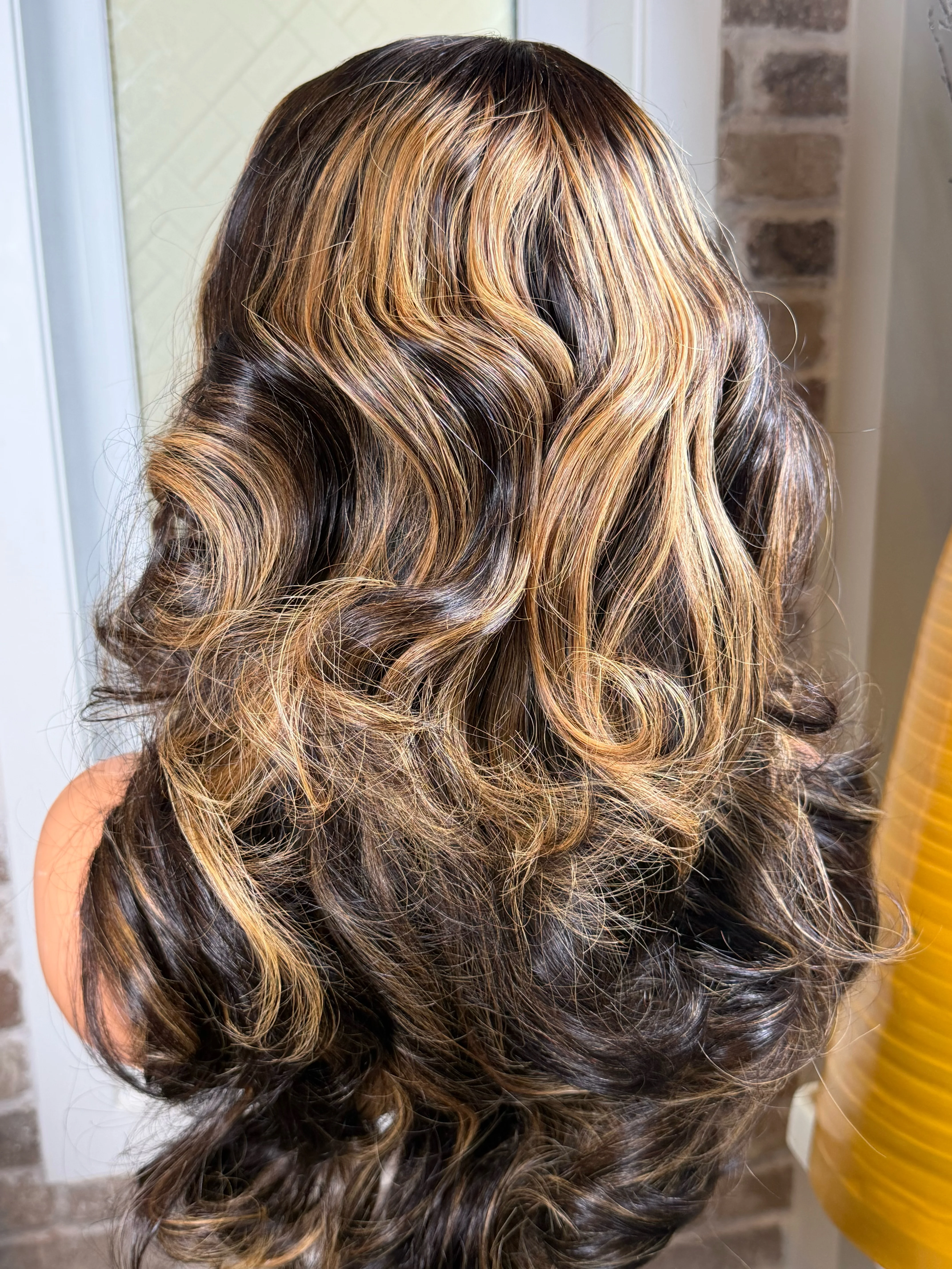 Raw Piano wavy wig