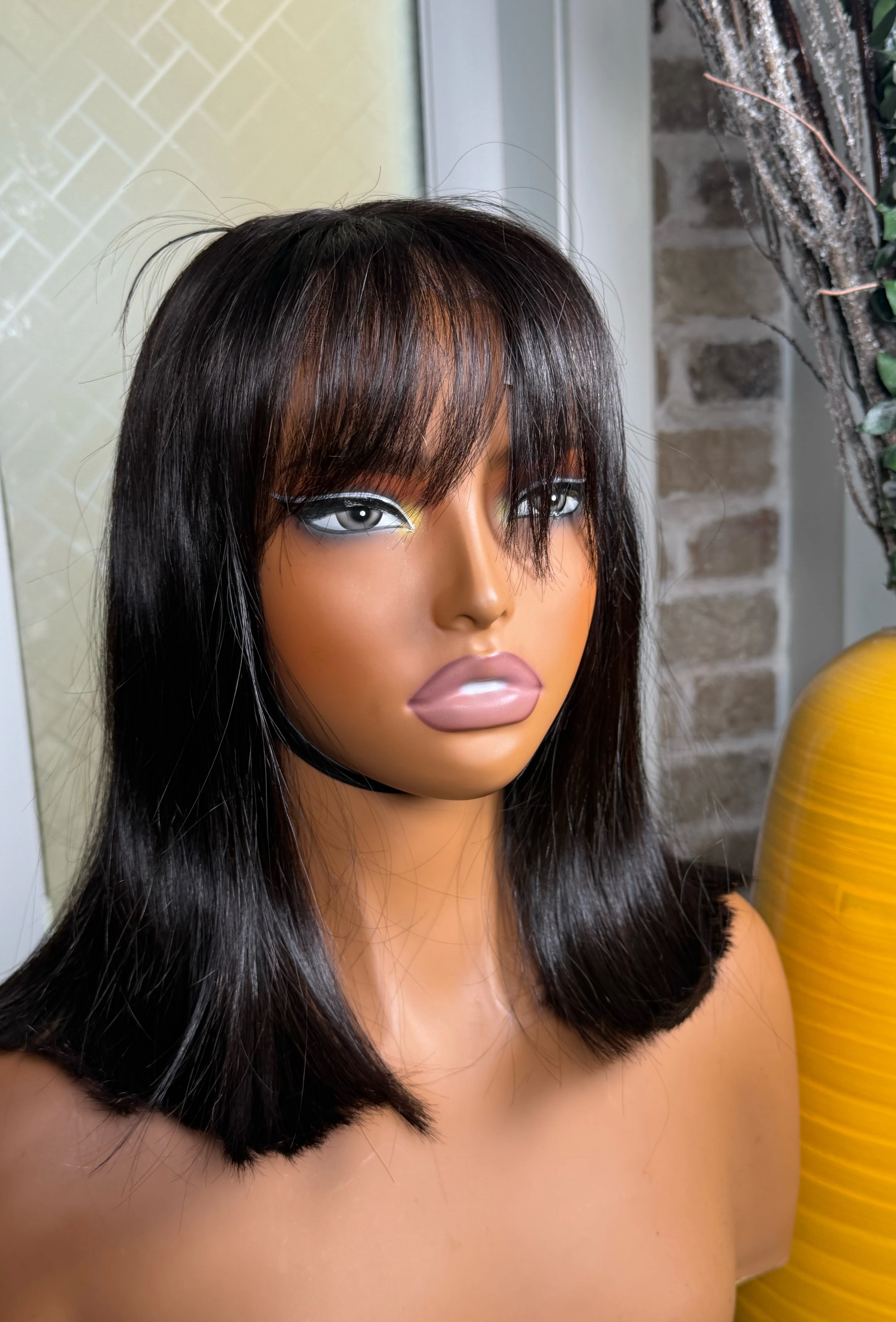 Raw closure fringe