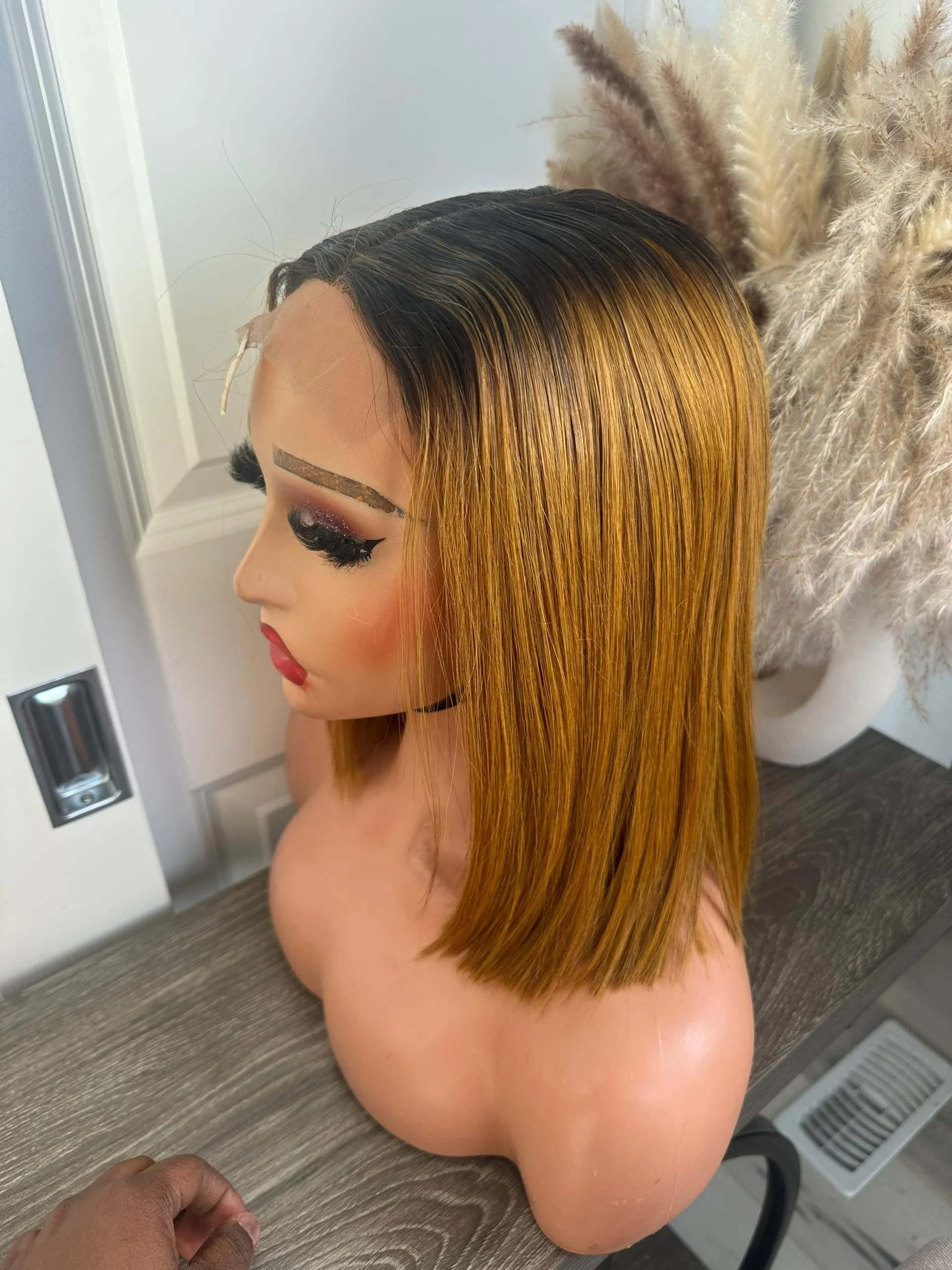 Two Tone Raw Bone Straight (HD 4x4 Closure, 14 Inches)