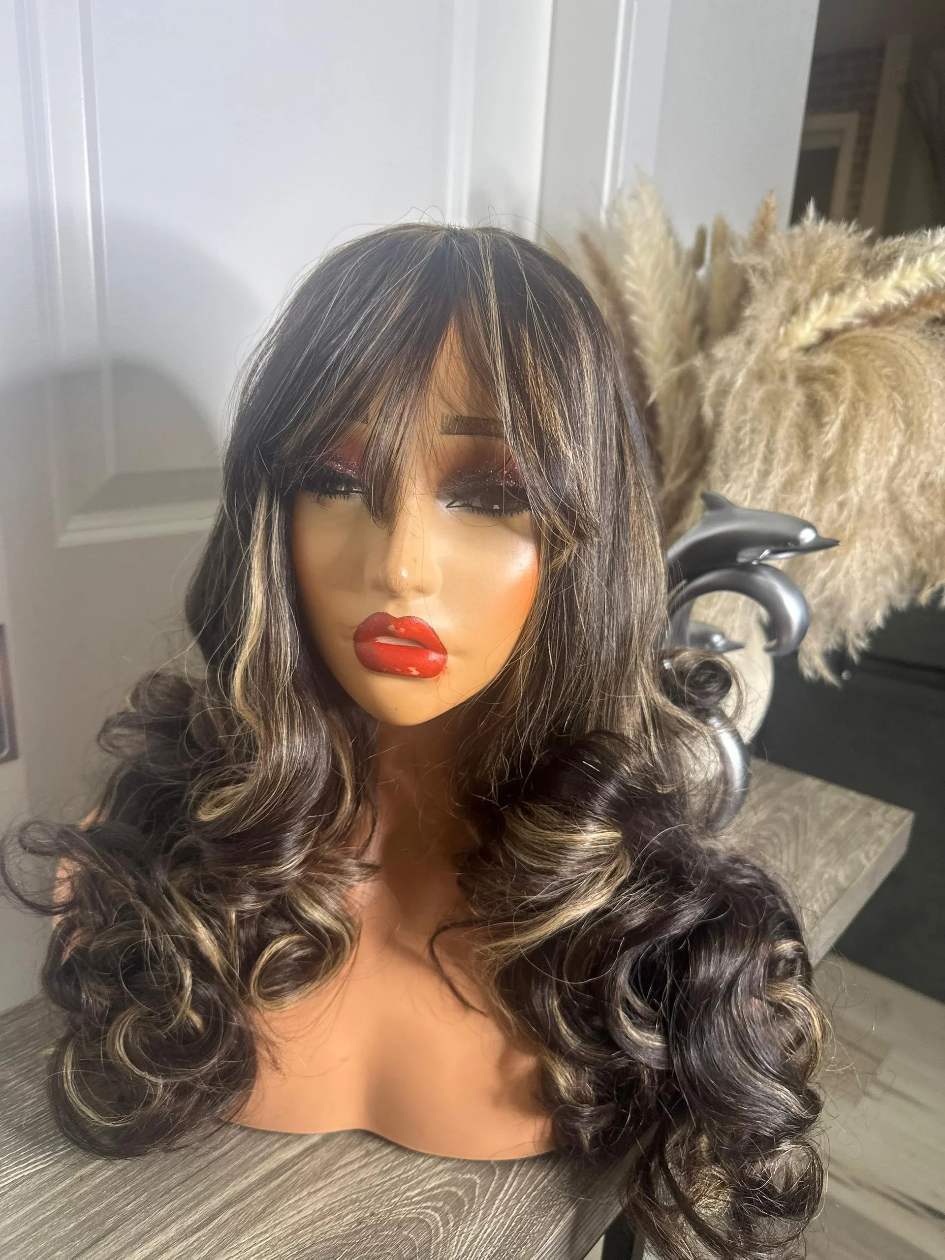 Two Tone Raw Bone Straight (HD 4x4 Closure, 14 Inches)