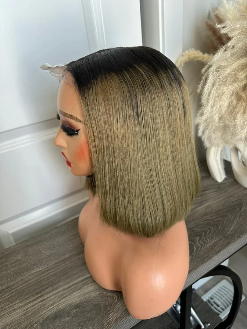 Two Tone Raw Bone Straight (HD 4x4 Closure, 14 Inches)